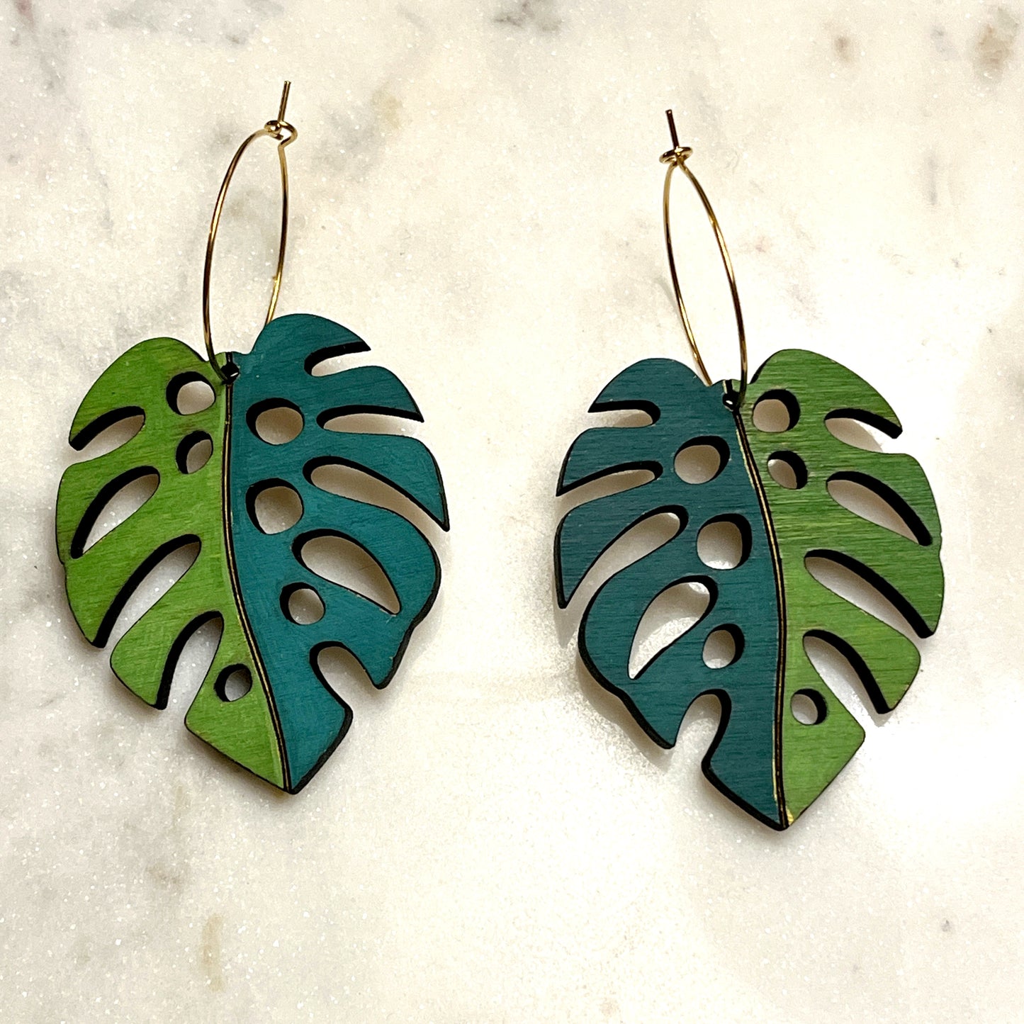 Monstera Leaf- two-toned green